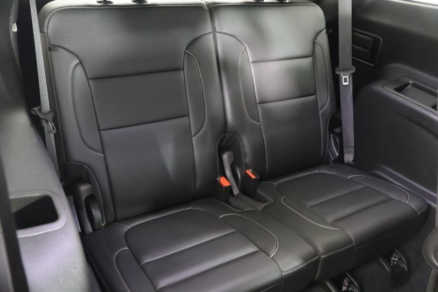 Used 2023 GMC Acadia SLT w/ Elevation Edition image 23