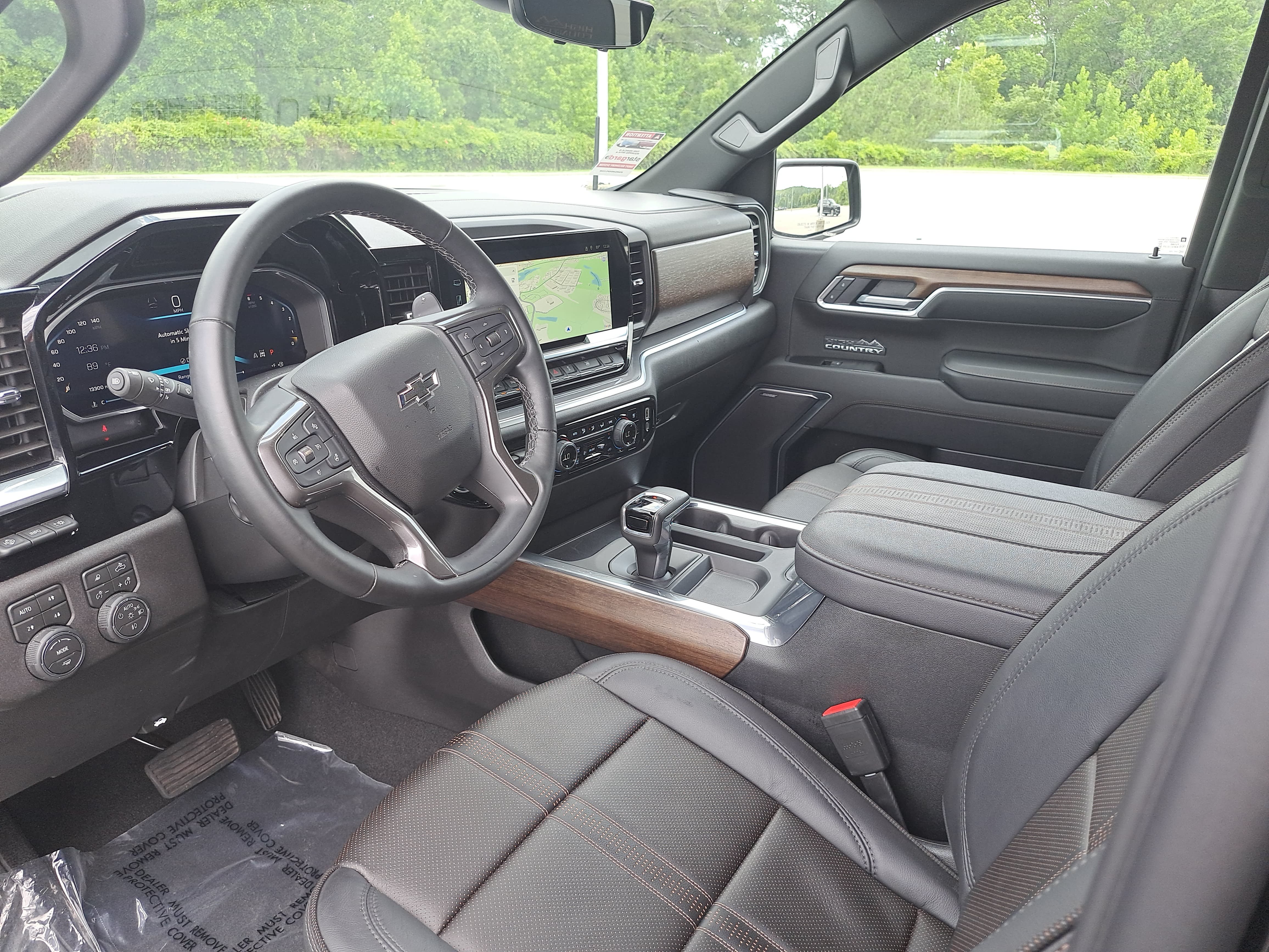 Used 2026 Chevrolet Silverado 1500 High Country w/ High Country Premium Package AWD/4WD image 15