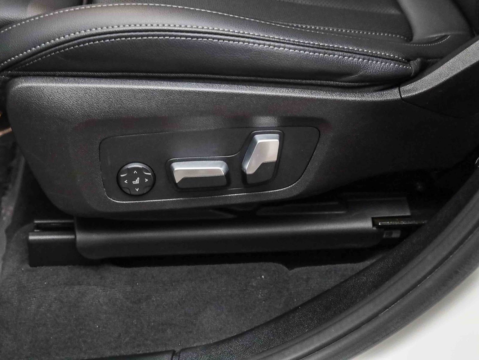 Used 2023 BMW X3 sDrive30i w/ Convenience Package RWD image 21