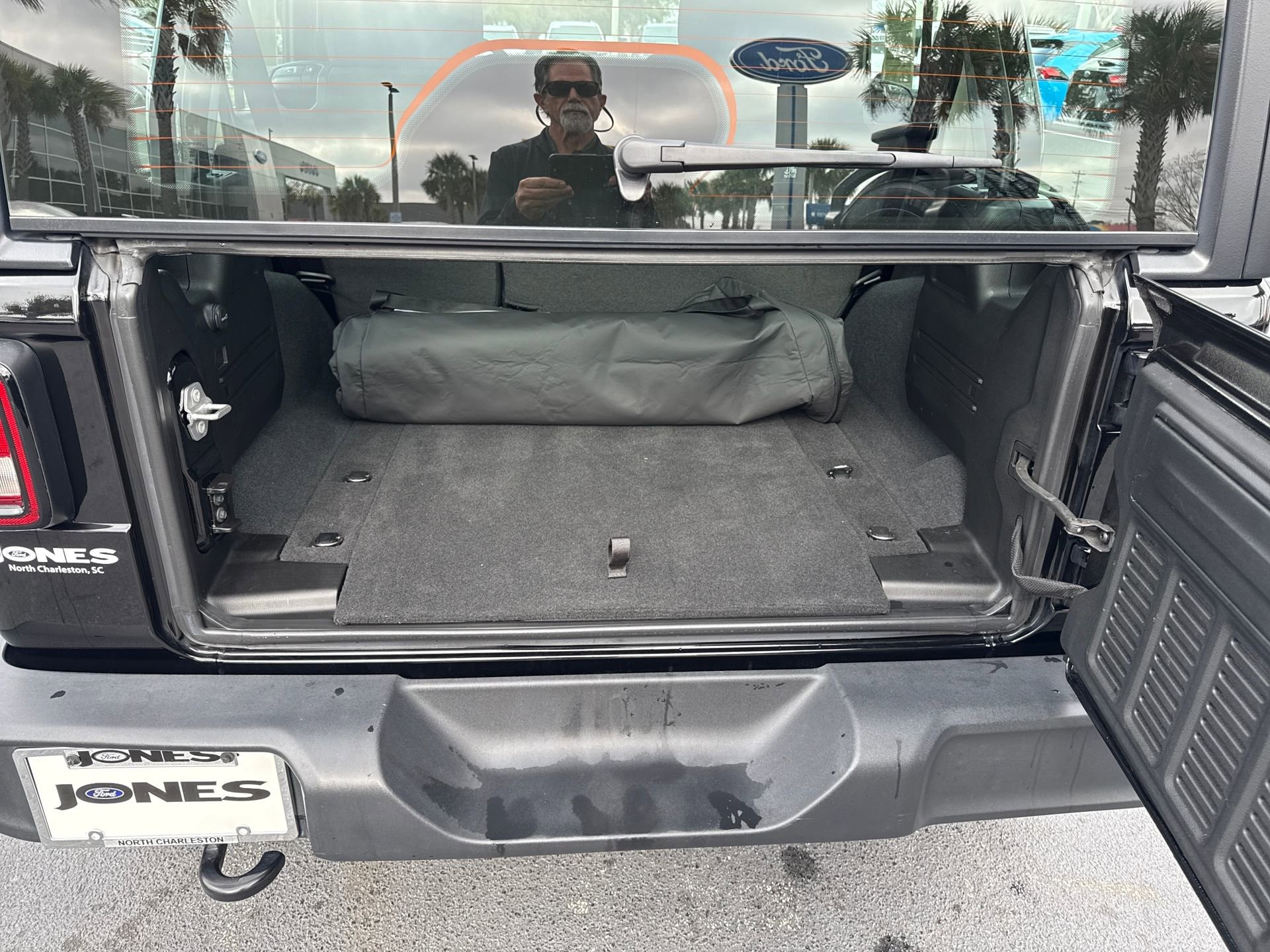 Used 2023 Jeep Wrangler Sport image 20