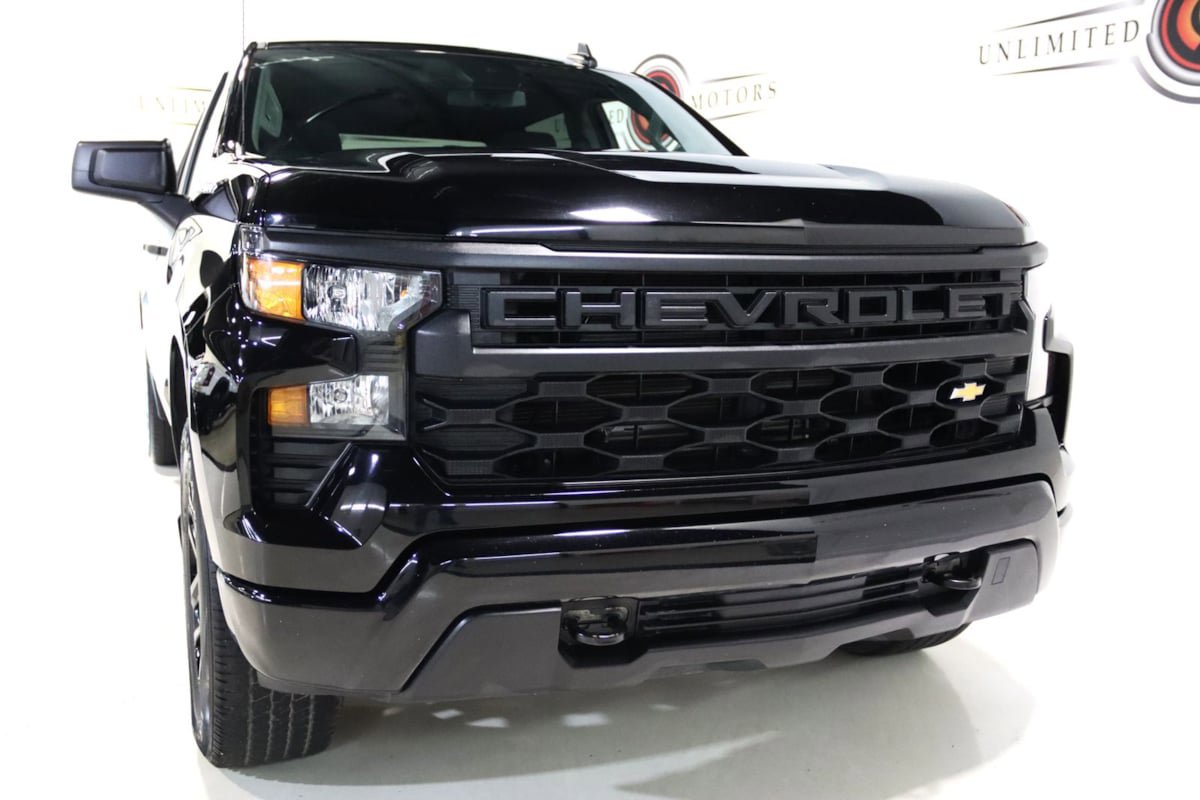 Used 2024 Chevrolet Silverado 1500 Custom AWD/4WD image 22