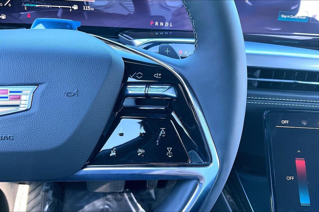 New 2026 Cadillac Escalade ESV 2WD w/ LPO, Floor Liner Package image 23