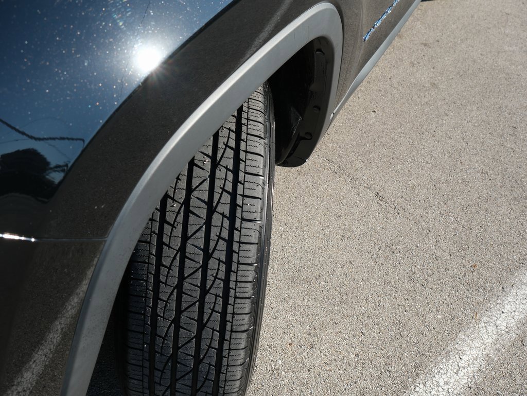 Used 2021 Jeep Cherokee Latitude image 14