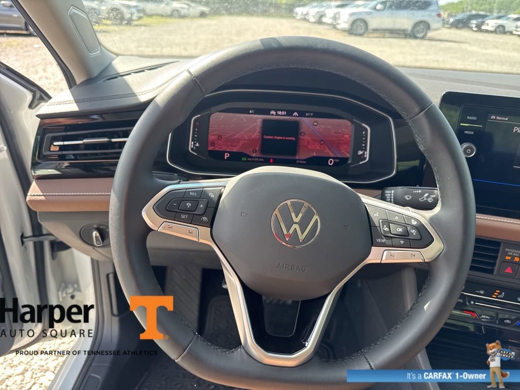 Used 2025 Volkswagen Jetta SEL image 17