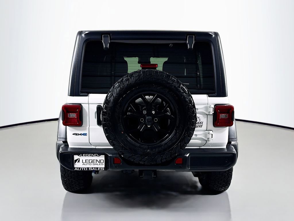 Used 2024 Jeep Wrangler Unlimited AWD/4WD image 8