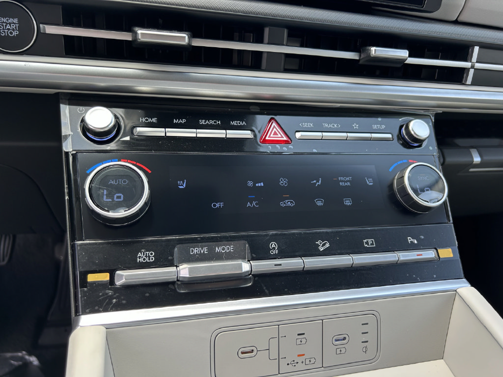 New 2027 Hyundai Santa Fe Calligraphy FWD image 28