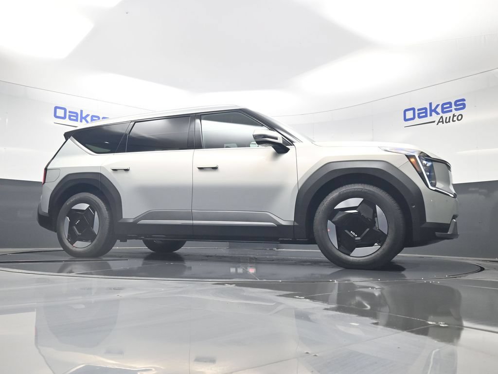 New 2026 Kia EV9 Wind AWD/4WD image 41