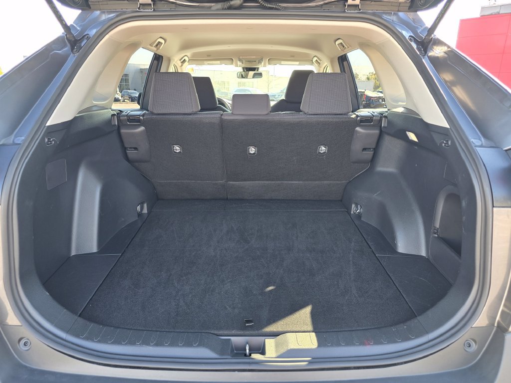 Certified 2025 Toyota RAV4 LE AWD/4WD image 18