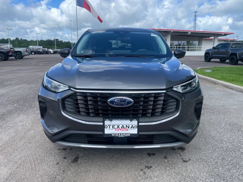 Used 2024 Ford Escape Active w/ Tech Pack #1 FWD image 2