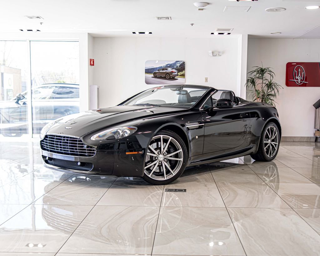 Used 2010 Aston Martin V8 Vantage Roadster RWD image 1