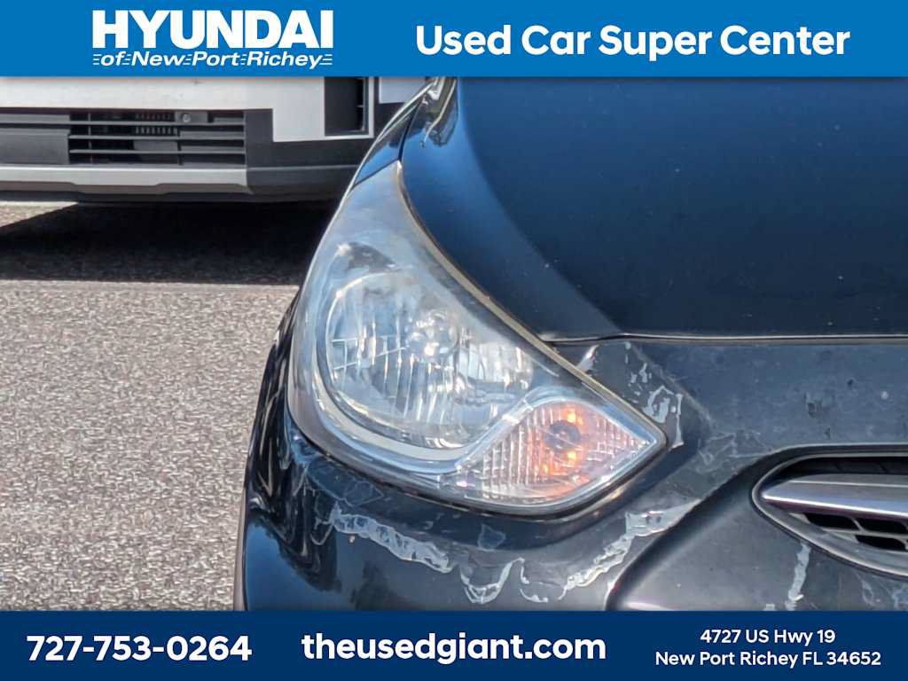 Used 2013 Hyundai Accent GS FWD image 9