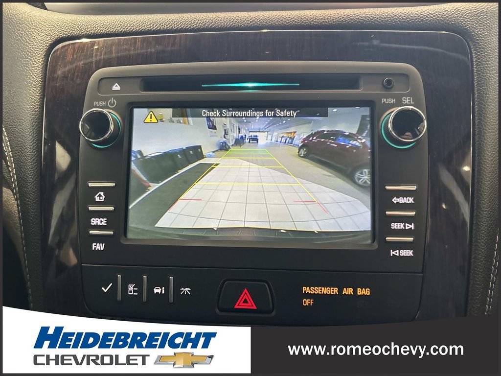 Used 2017 Chevrolet Traverse LT w/ Style and Technology Package FWD image 22