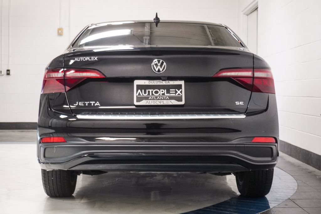 Used 2024 Volkswagen Jetta SE FWD image 31