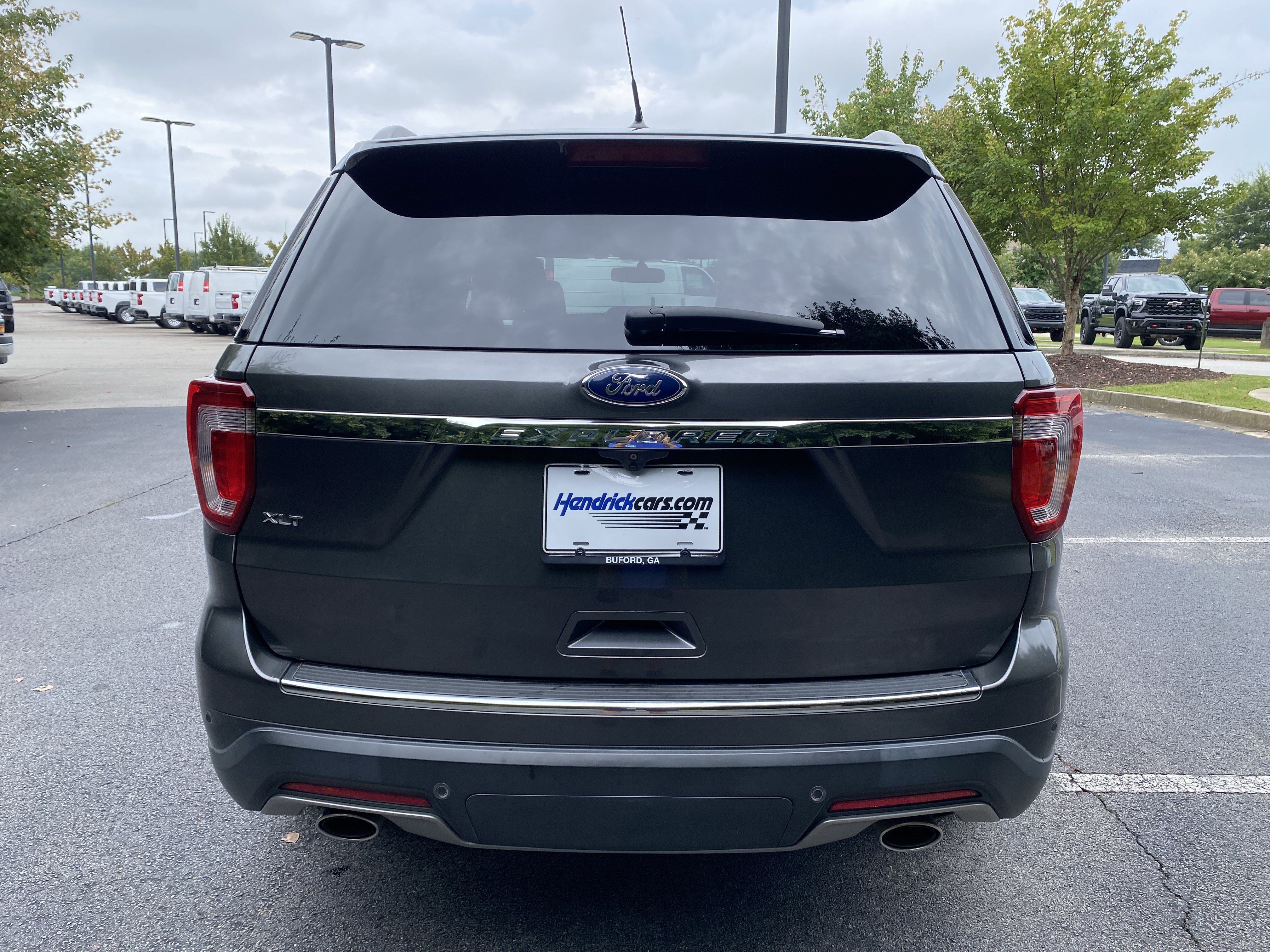Used 2018 Ford Explorer XLT w/ Equipment Group 202A FWD image 8