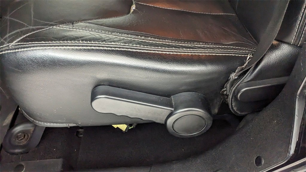 Used 2014 Jeep Wrangler Unlimited Rubicon w/ Connectivity Group image 30