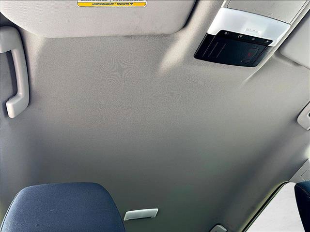 Used 2025 Nissan Rogue SV AWD/4WD image 17