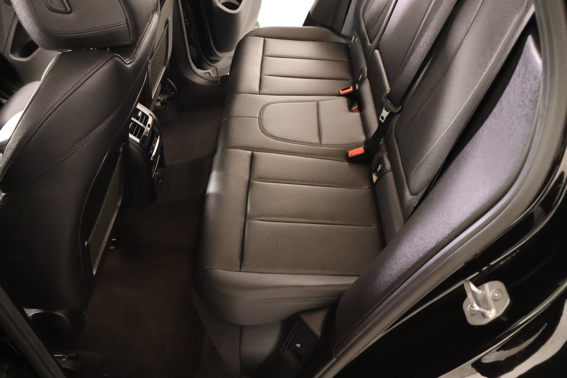 Used 2019 BMW X3 sDrive30i w/ Premium Package RWD image 13