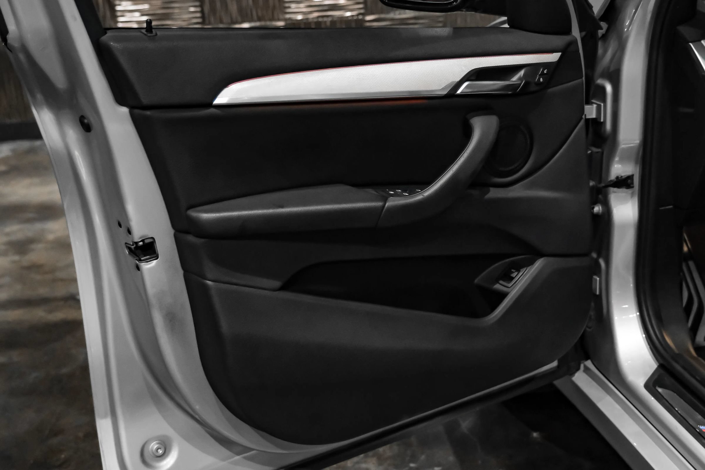 Used 2019 BMW X1 sDrive28i w/ M Sport Package FWD image 36