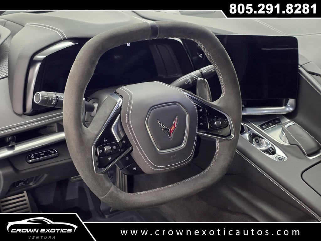Used 2024 Chevrolet Corvette Stingray Premium Conv w/ Z51 Performance Package RWD image 25