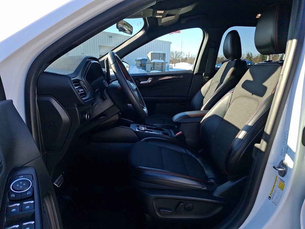 Used 2023 Ford Escape ST-Line w/ Tech Pack #1 image 15