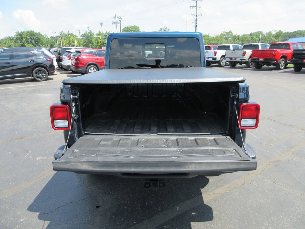 Used 2025 Jeep Gladiator Sport AWD/4WD image 10