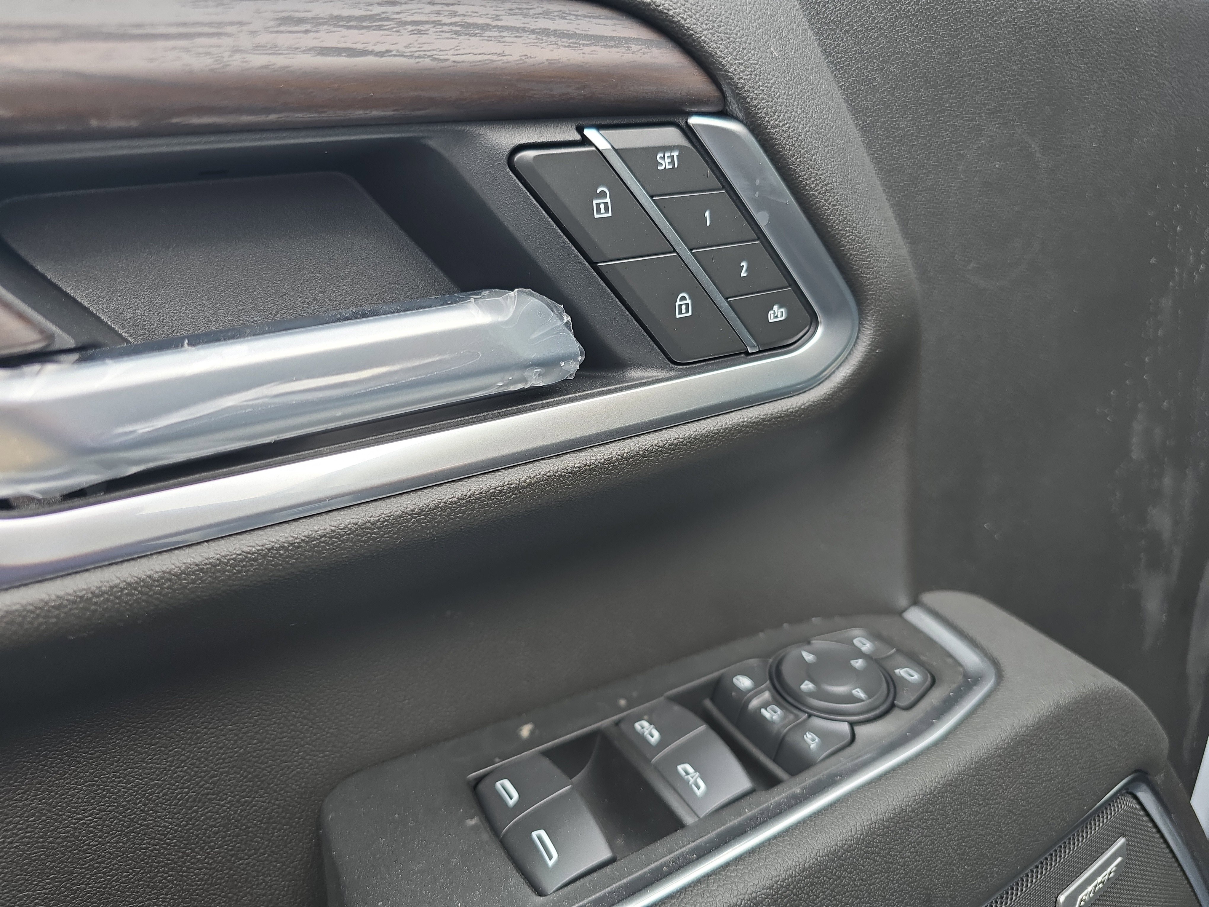 New 2026 GMC Sierra 3500 SLT w/ SLT Convenience Package image 19