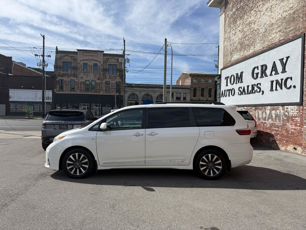 Used 2018 Toyota Sienna XLE Premium AWD/4WD image 5