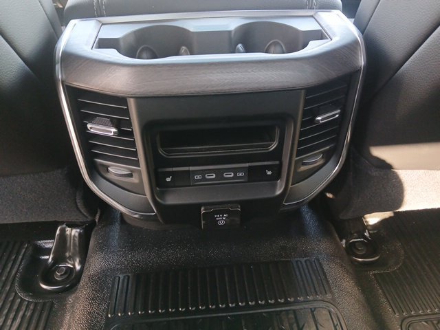 New 2026 RAM 4500 4x4 Crew Cab DRW w/ Laramie Trim Package image 11