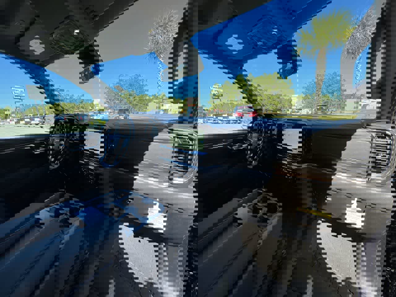 Used 2022 Chevrolet Silverado 1500 LT w/ Protection Package image 28