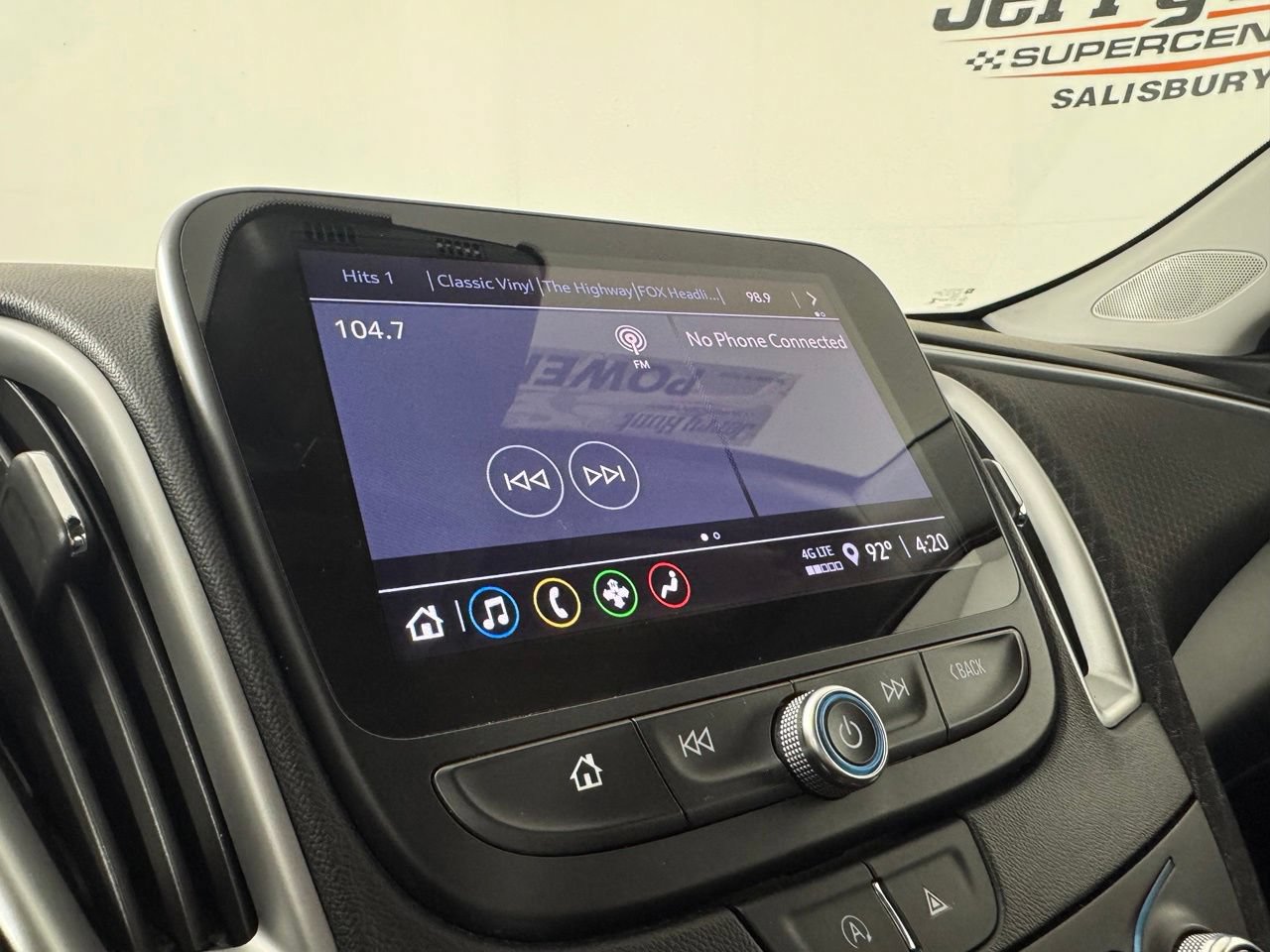Used 2024 Chevrolet Malibu LT FWD image 18