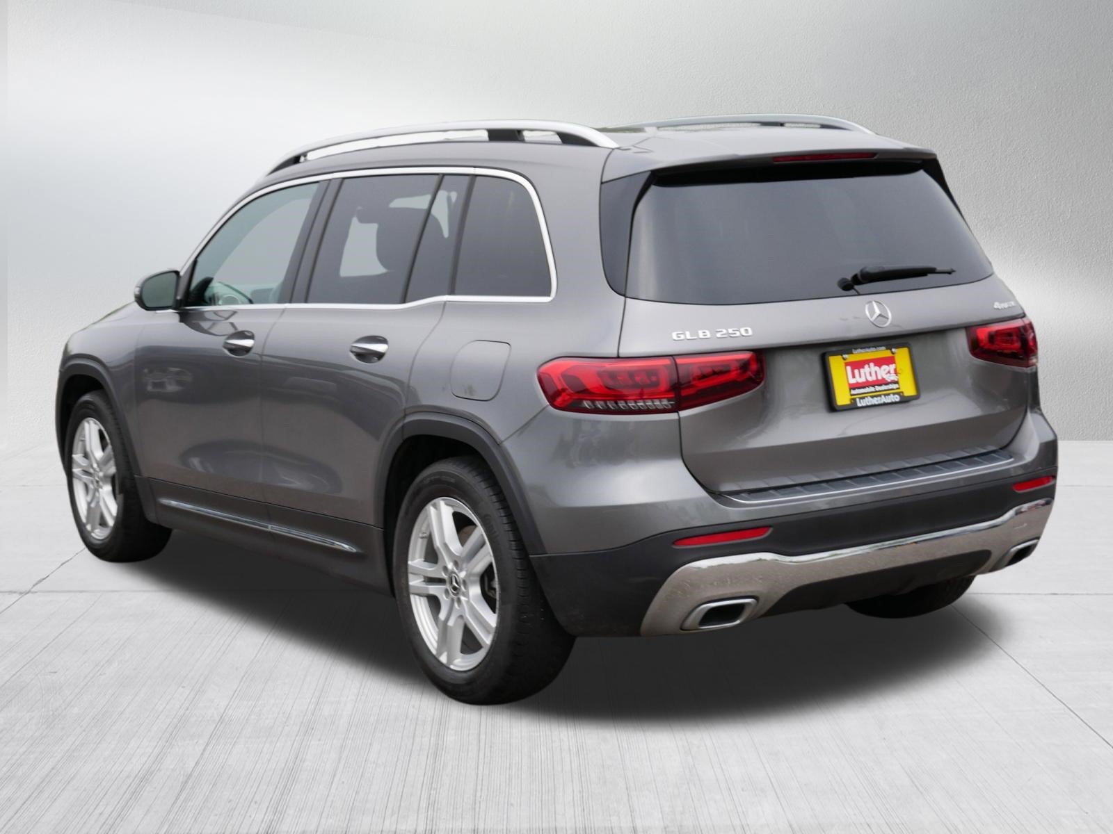 Used 2021 Mercedes-Benz GLB 250 4MATIC image 5