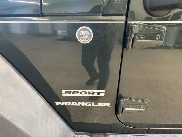 Used 2012 Jeep Wrangler Sport AWD/4WD image 11