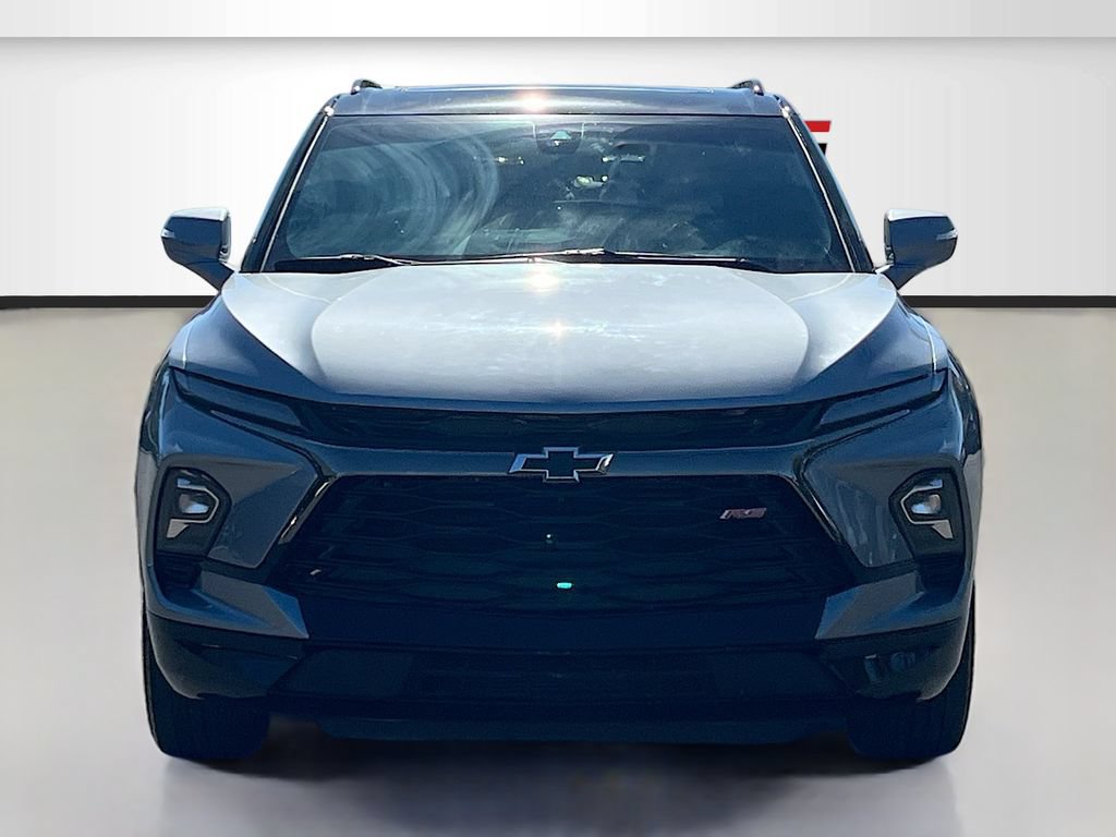 Used 2024 Chevrolet Blazer RS w/ Driver Confidence II Package FWD image 2