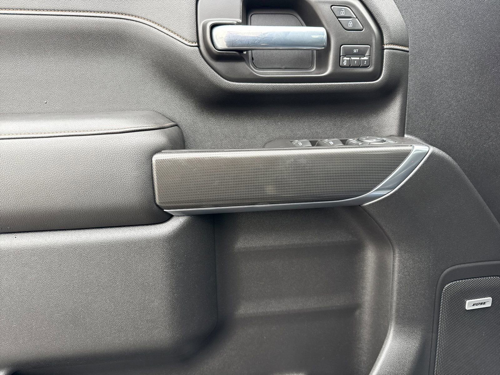 Used 2020 GMC Sierra 2500 AT4 w/ Technology Package image 11