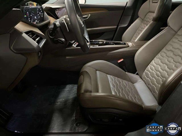 Used 2022 Audi e-tron GT Premium Plus image 62