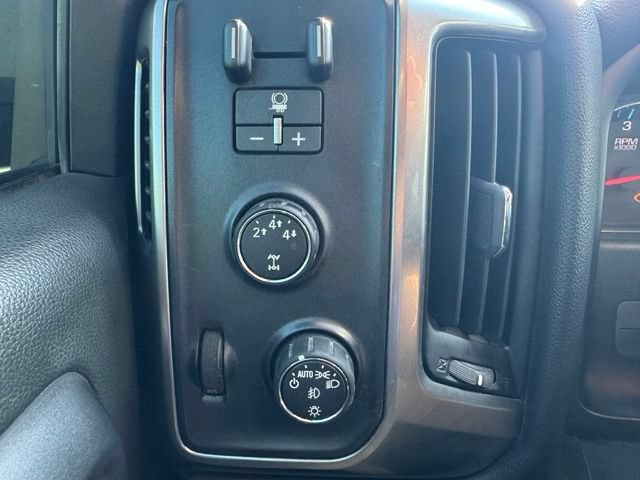 Used 2016 Chevrolet Silverado 2500 LT w/ LT Convenience Package AWD/4WD image 21