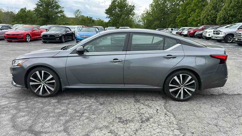 Used 2022 Nissan Altima 2.5 SR FWD image 5