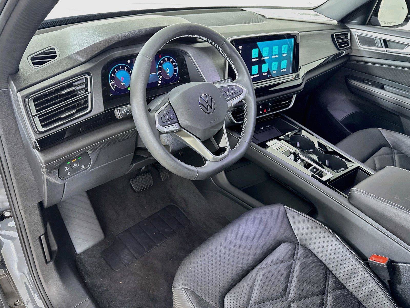 New 2026 Volkswagen Atlas Cross Sport SE FWD image 9