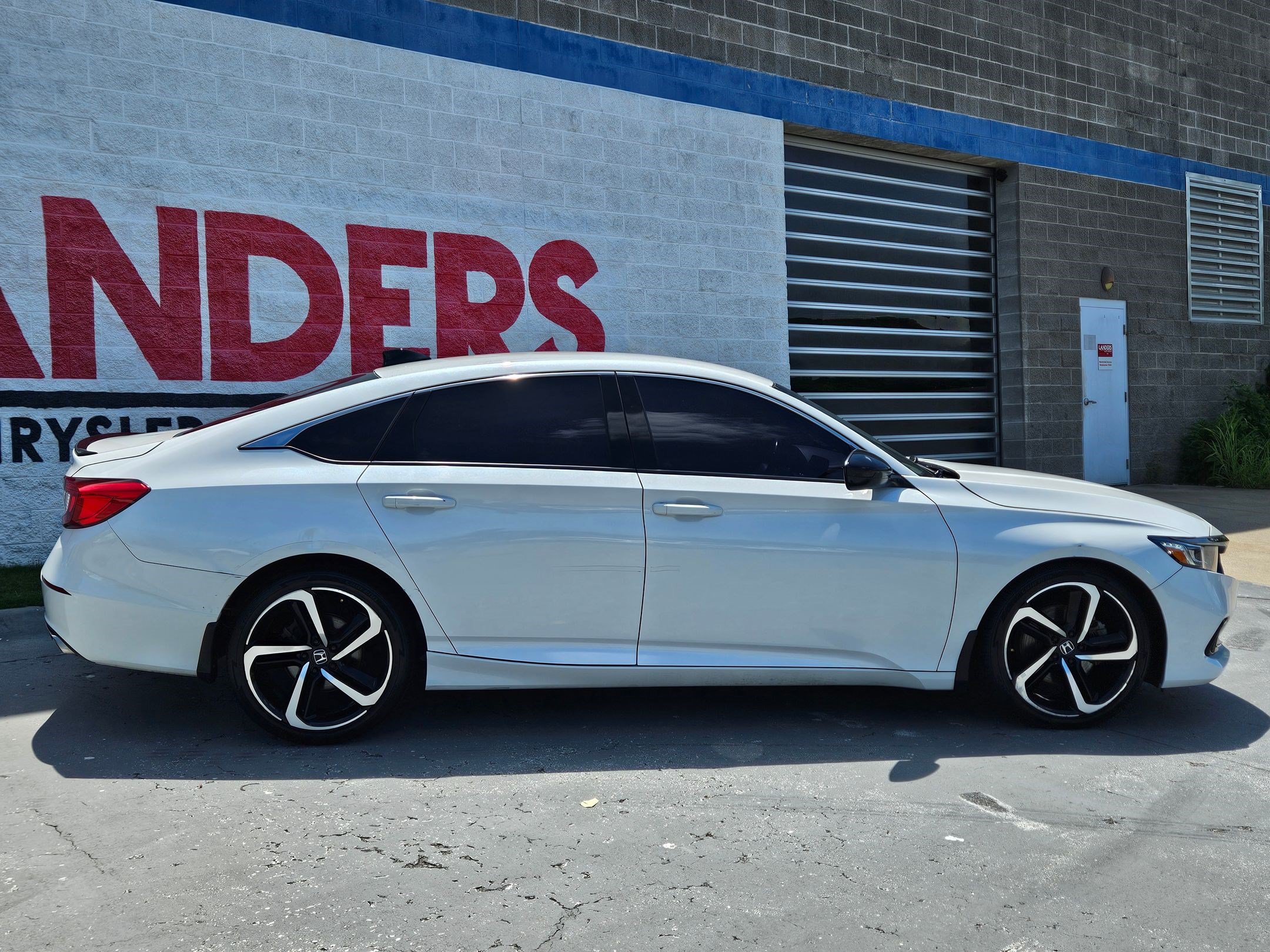 Used 2022 Honda Accord Sport image 8