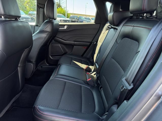 Used 2024 Ford Escape ST-Line w/ Tech Pack #1 AWD/4WD image 14