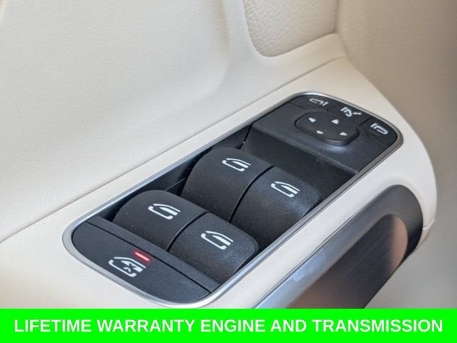 Used 2021 Mercedes-Benz GLB 250 4MATIC image 30