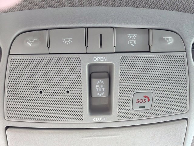 Used 2022 Nissan Maxima Platinum w/ Sport Mat Group FWD image 38