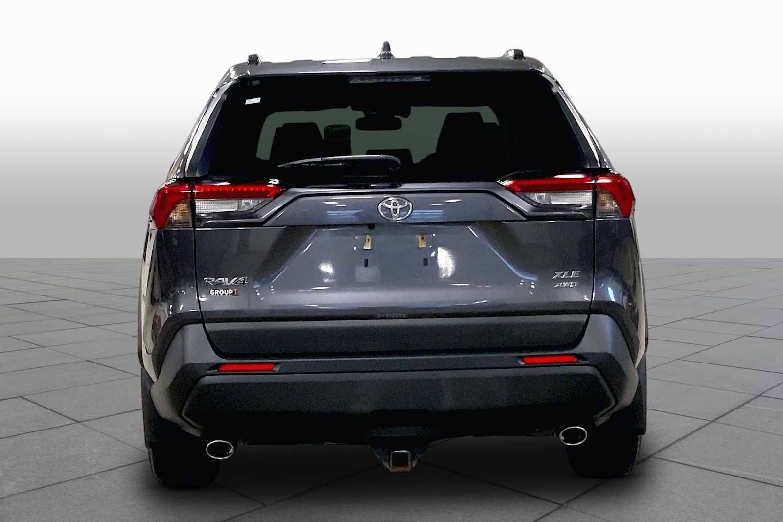 Used 2020 Toyota RAV4 XLE w/ Convenience Package AWD/4WD image 5
