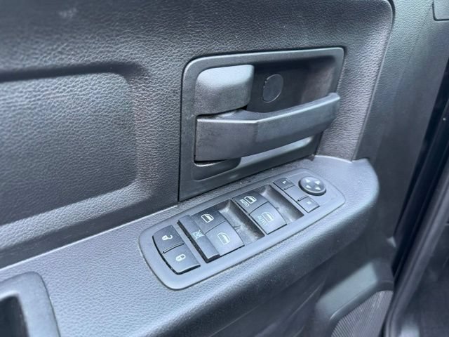Used 2019 RAM 1500 Express AWD/4WD image 28