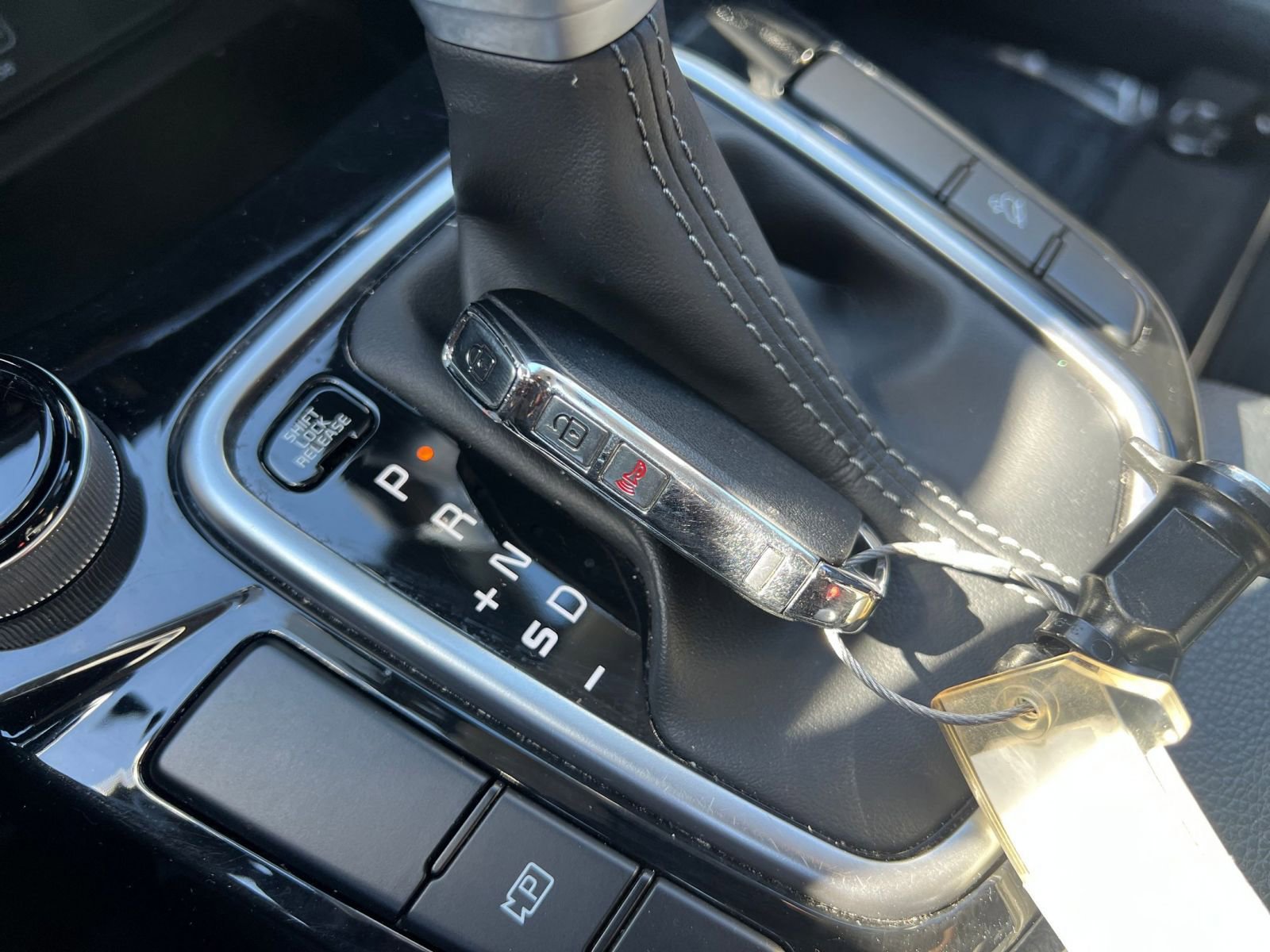 Used 2025 Kia Seltos S image 21