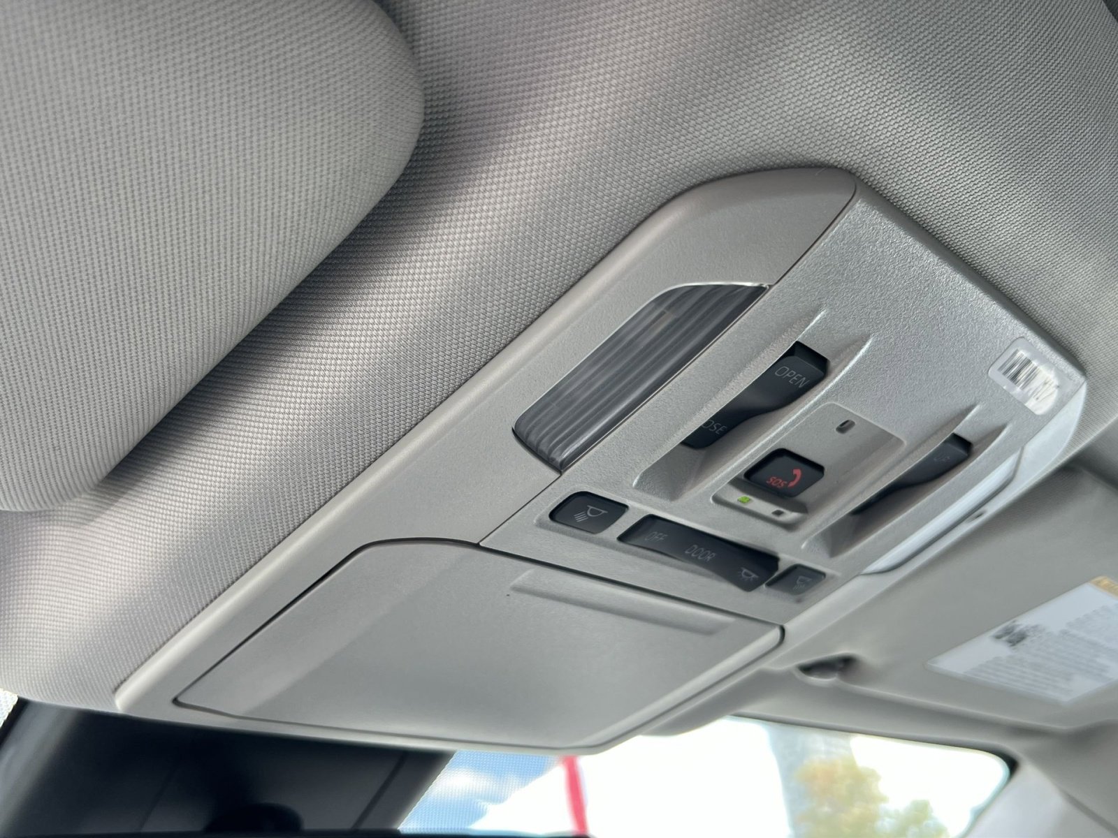 New 2025 Toyota Highlander XLE image 27