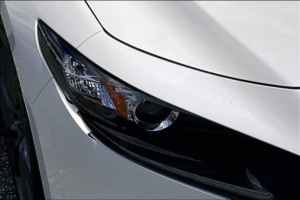 Used 2023 MAZDA MAZDA3 s FWD image 28