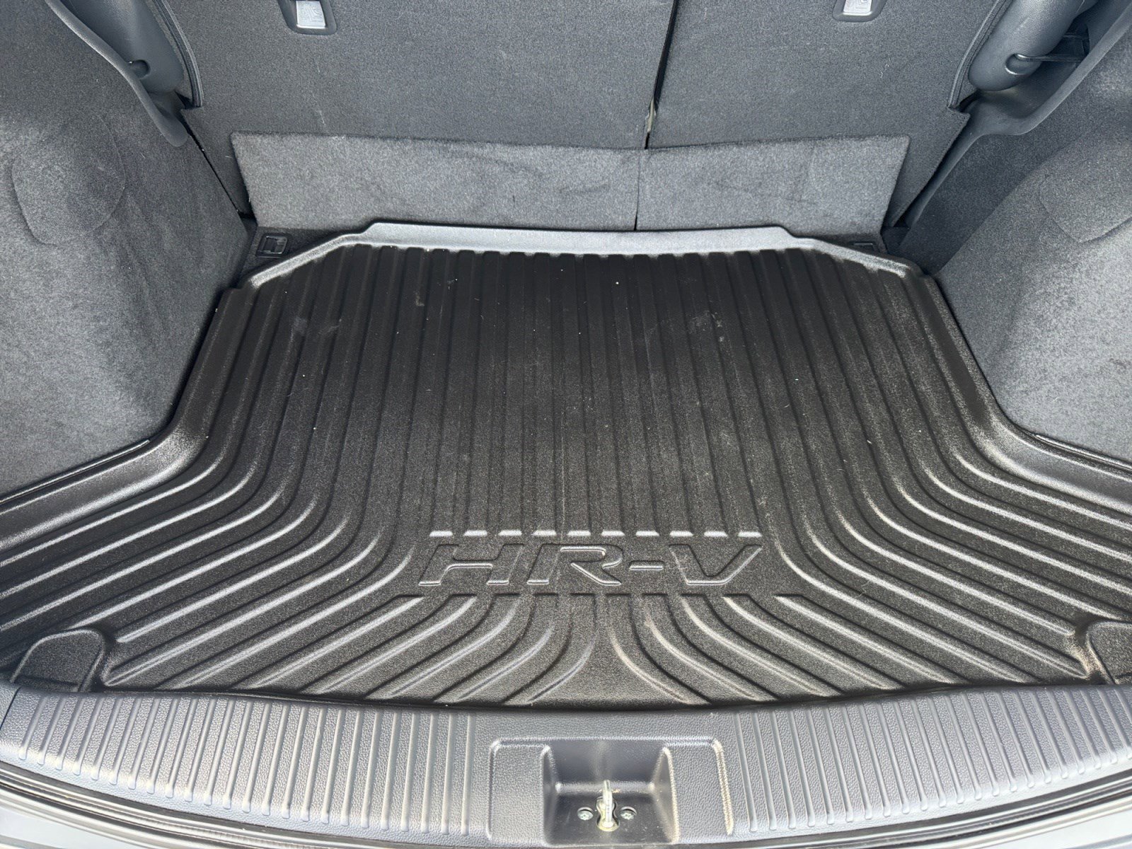 Used 2019 Honda HR-V EX image 16