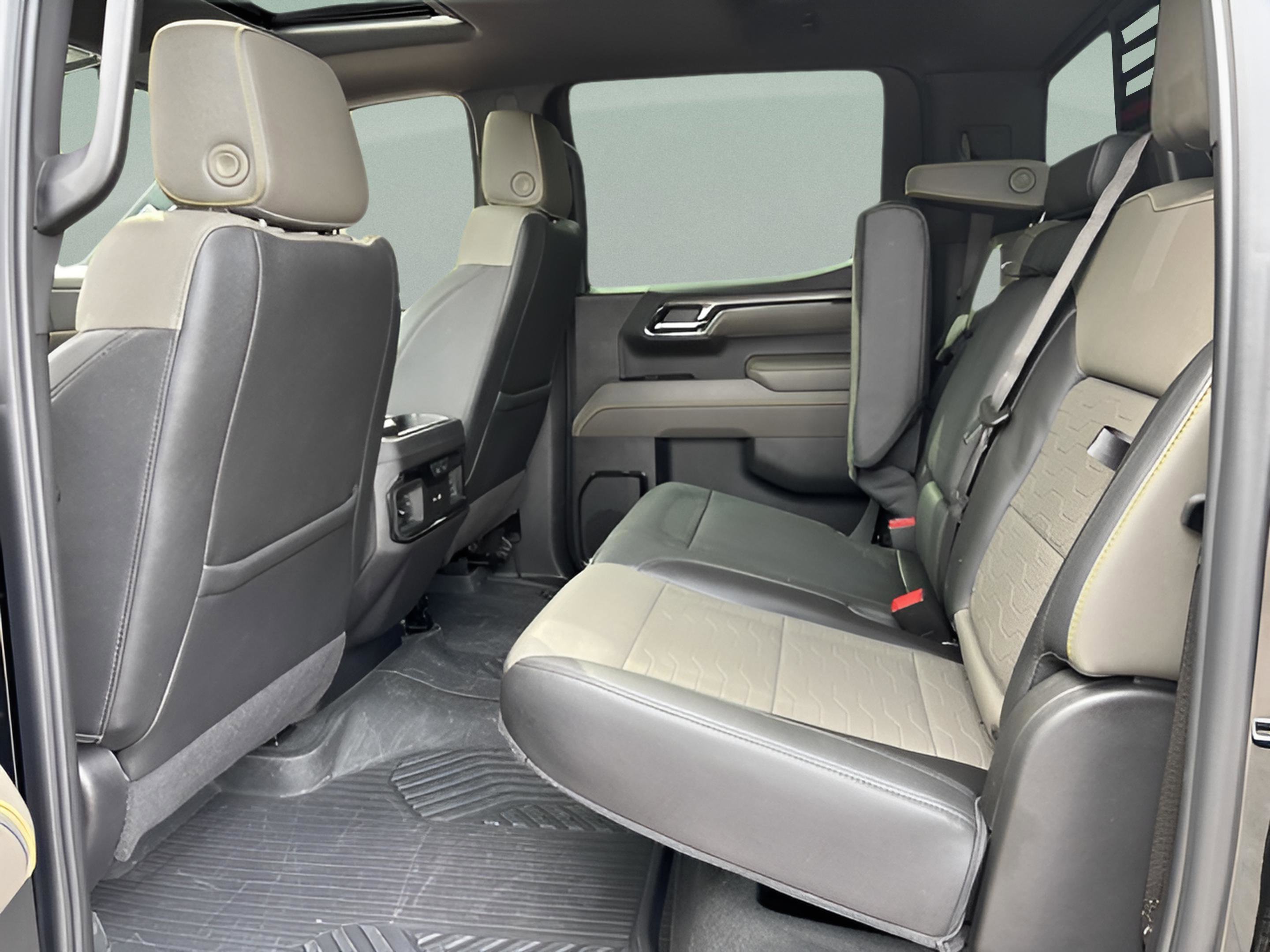 Used 2024 Chevrolet Silverado 1500 ZR2 w/ ZR2 Bison Edition image 18