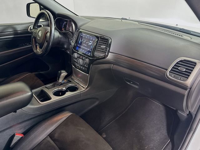 Used 2020 Jeep Grand Cherokee Altitude AWD/4WD image 31
